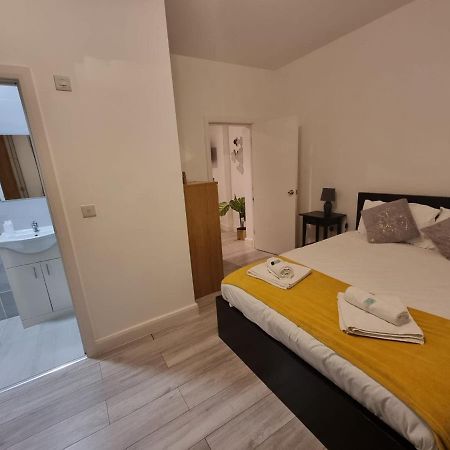 3Br 3Privateensuite - Close To Station - Parking Upon Request 에지웨어 외부 사진
