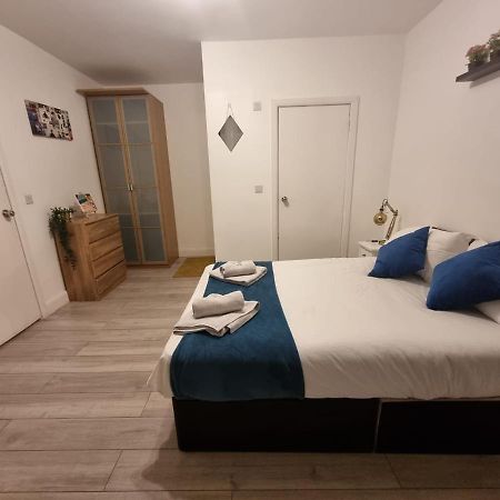3Br 3Privateensuite - Close To Station - Parking Upon Request 에지웨어 외부 사진