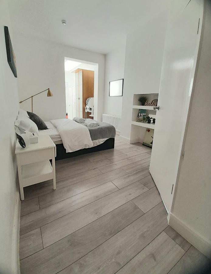 3Br 3Privateensuite - Close To Station - Parking Upon Request 에지웨어 외부 사진