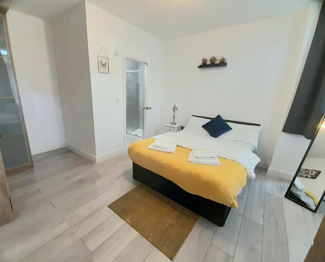 3Br 3Privateensuite - Close To Station - Parking Upon Request 에지웨어 외부 사진