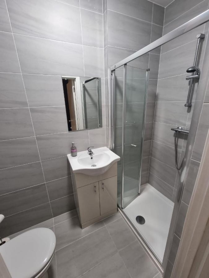 3Br 3Privateensuite - Close To Station - Parking Upon Request 에지웨어 외부 사진
